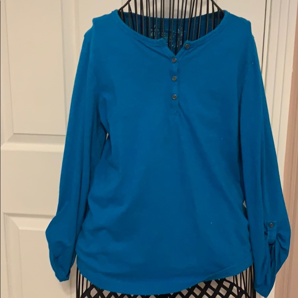 Long sleeve t-shirt